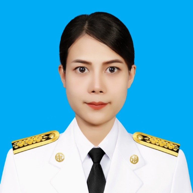 นางสาวเพียงระวี พลอยวิเลิศ